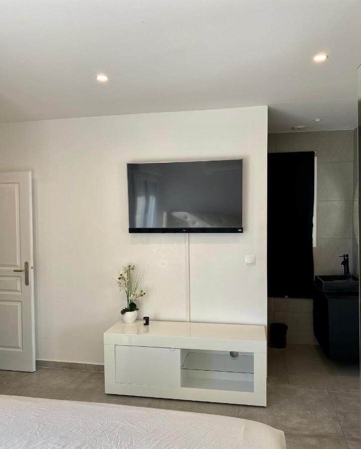 Appartement Rooftop Avec Piscine Avignon Bagian luar foto